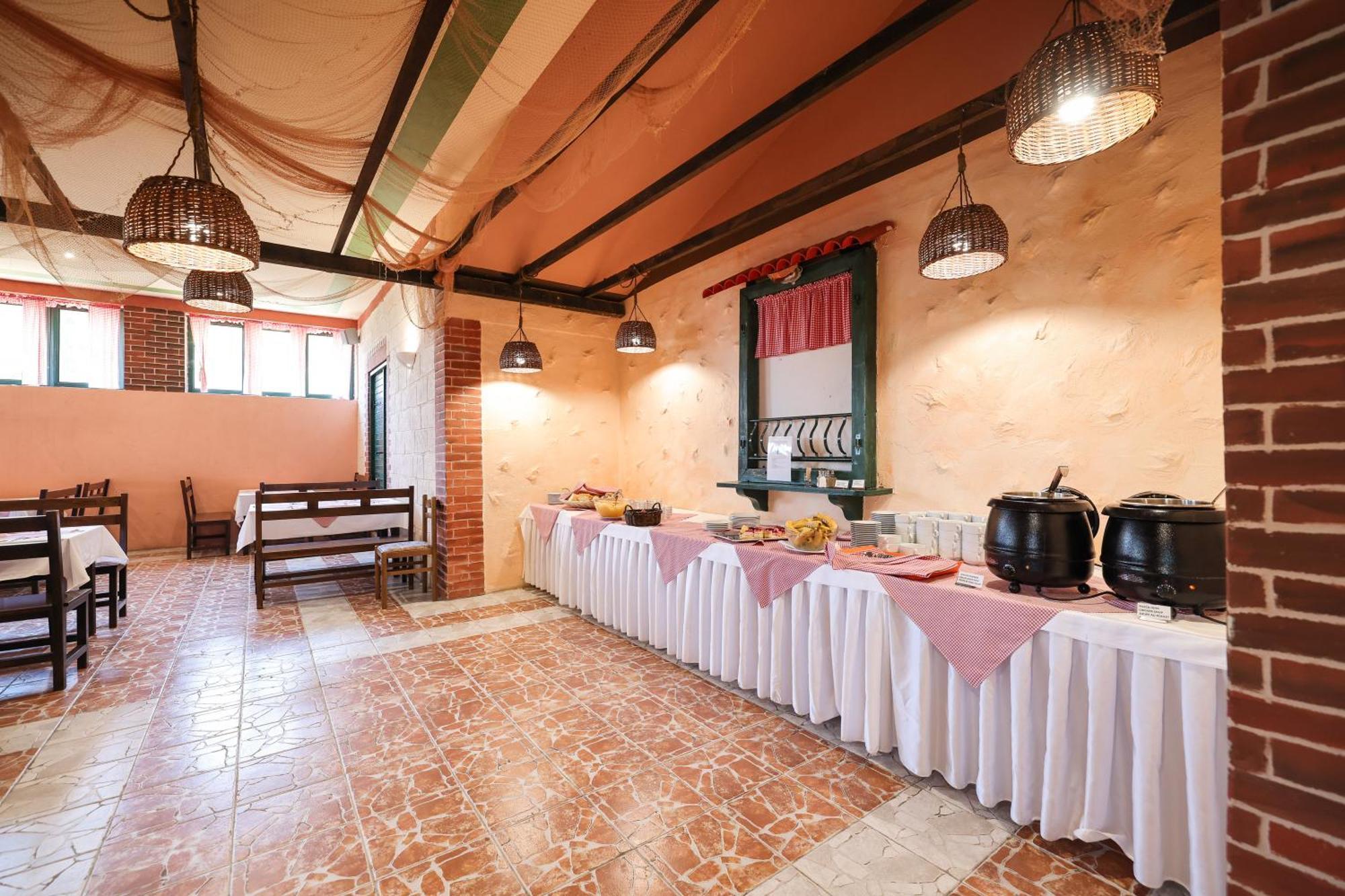 Apartments Medena Trogir Ngoại thất bức ảnh